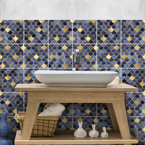 Adesivo per piastrelle blu e oro Squame Dorate