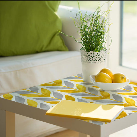 Pellicola adesiva per mobili Yellow and gray flowers - Tavolino
